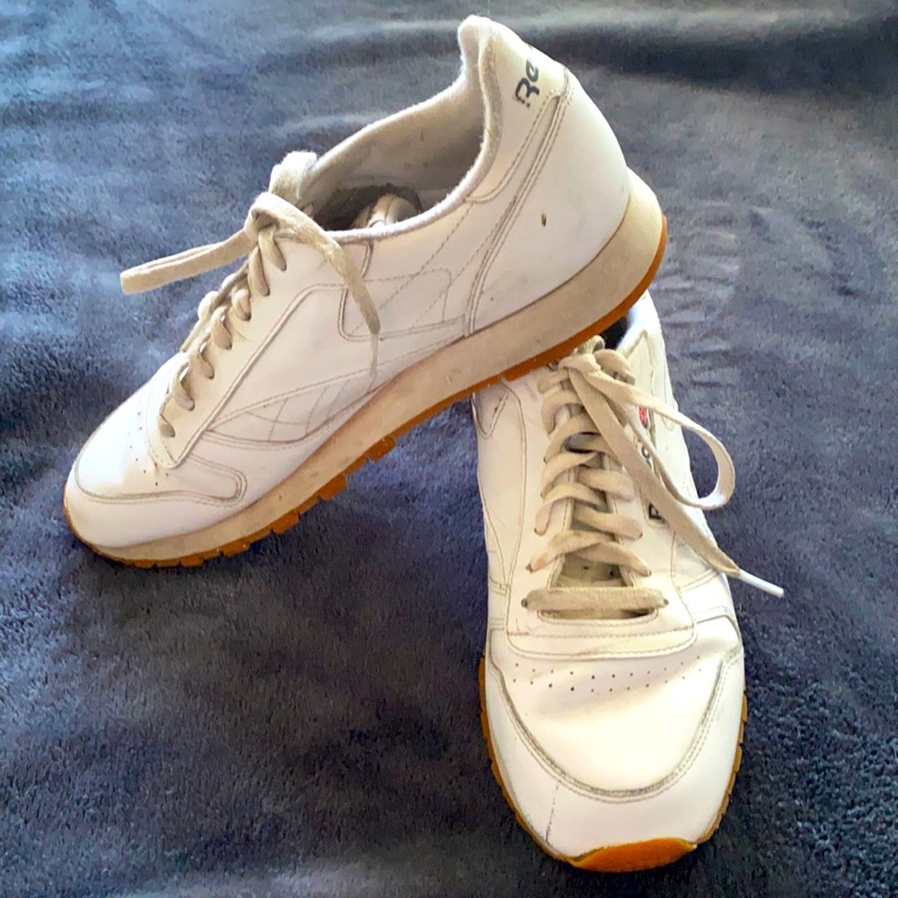 Men’s 9.5 Reebok Classic sneaker